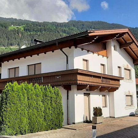 Апартаменты Haus Gruber Цель-ам-Циллер Экстерьер фото